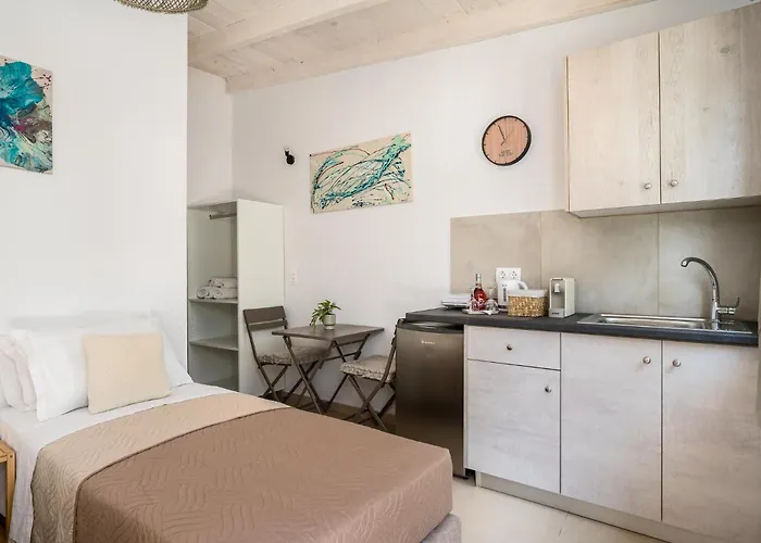 Albatross By Konnect, Corfu Ипсос