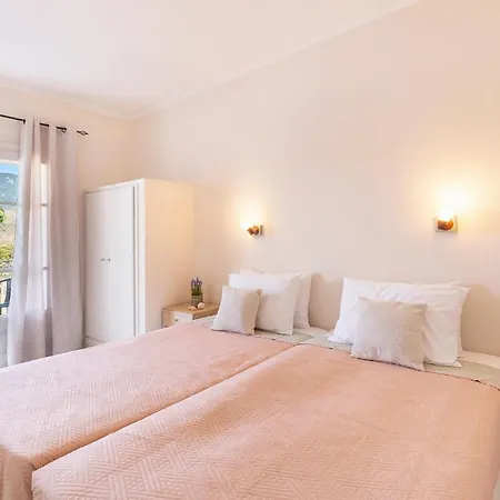 Albatross By Konnect, Corfu * Ипсос